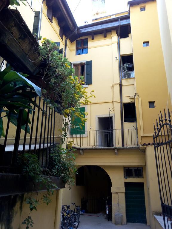 Casa de hóspedes Ai Gabbiani *
